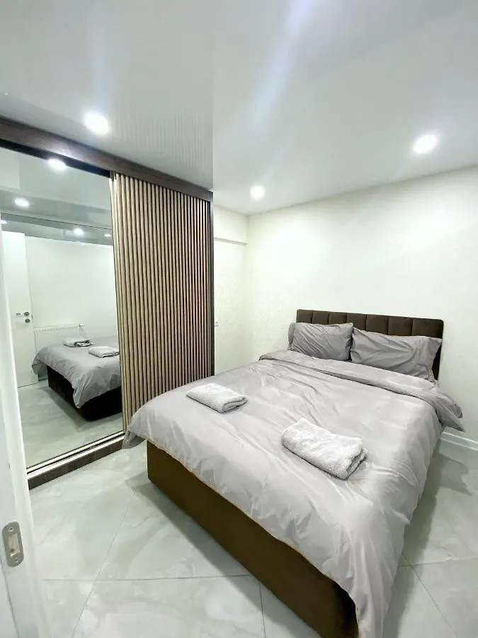 Gss - B Apartment Тбилиси 0*,  Грузия